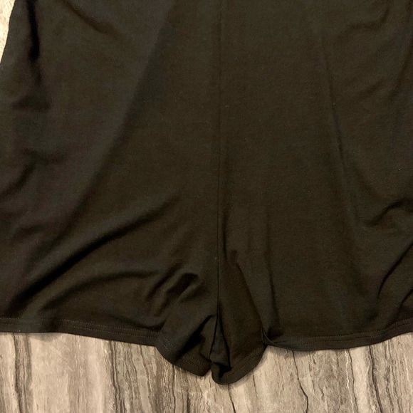 Smash+Tess Sunday Shorty Romper - Picture 4 of 4